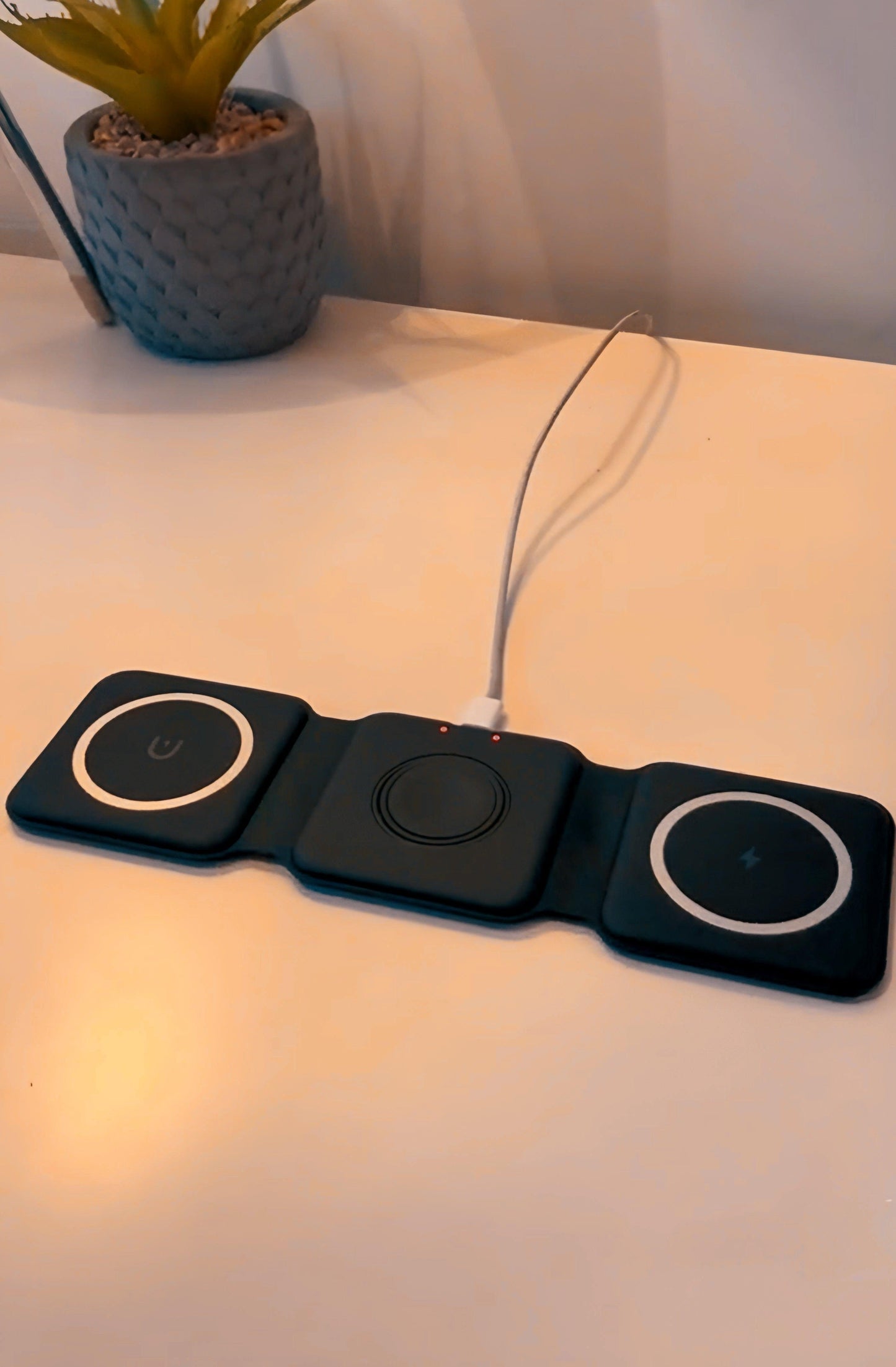 CARGADOR MAGNÉTICO 3 EN 1 🔋 - AGUAS Y ROSAS®