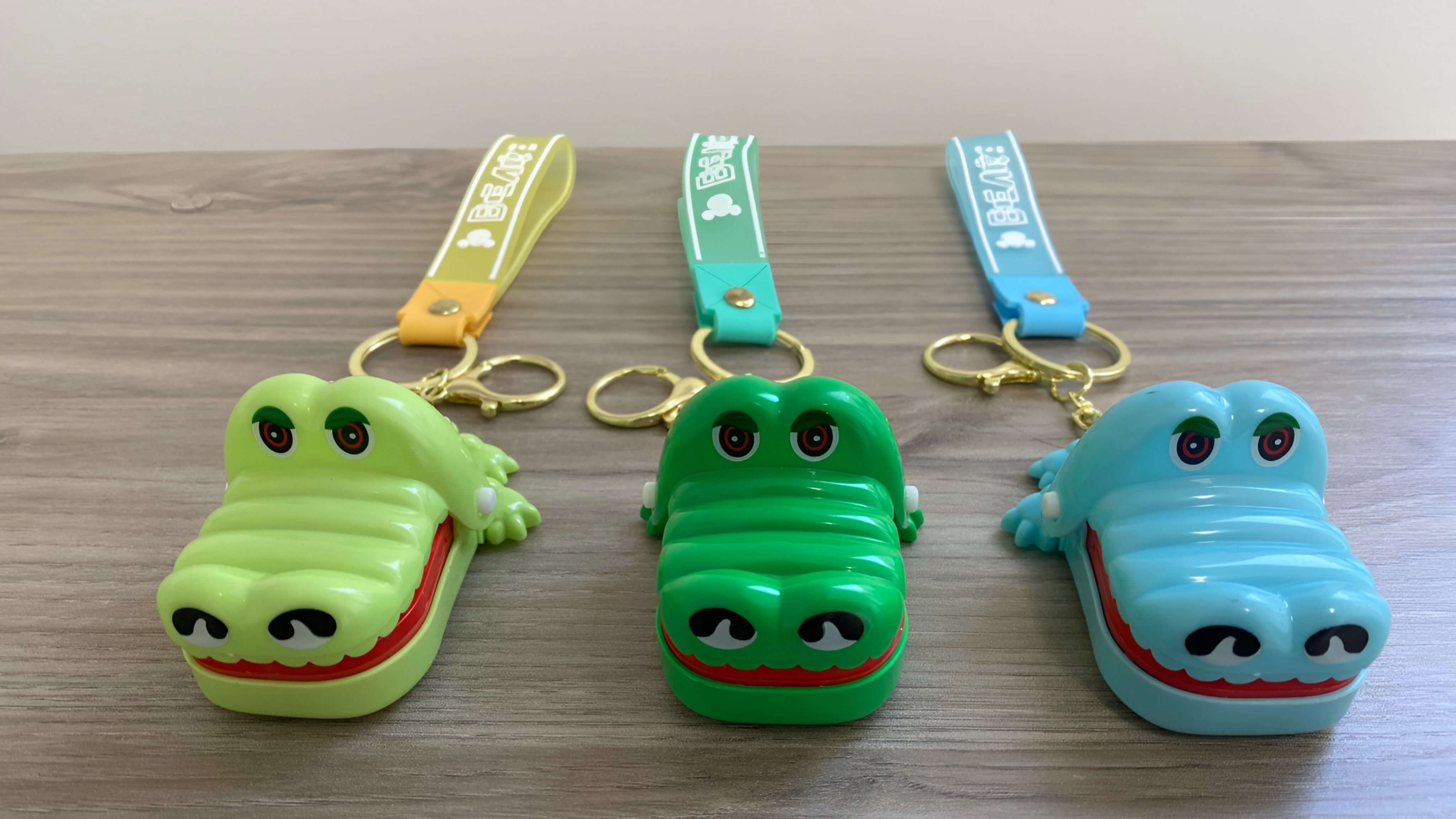 LLAVERO COCODRILO MORDELÓN 🐊 😬