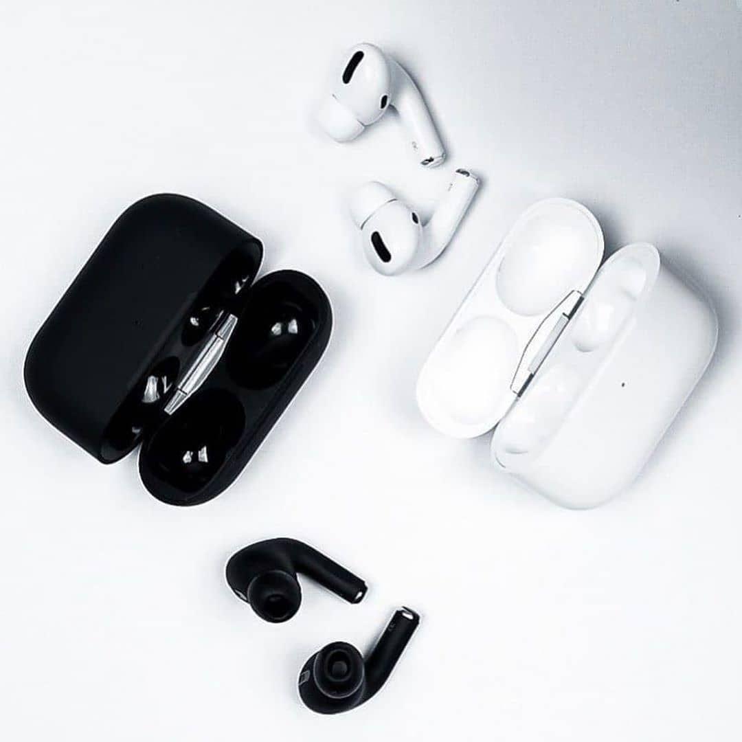 AIRPODS PRO 2DA GENERACIÓN + CORDÓN CON CLIP DE TRANSPORTE 🎧 - AGUAS Y ROSAS®
